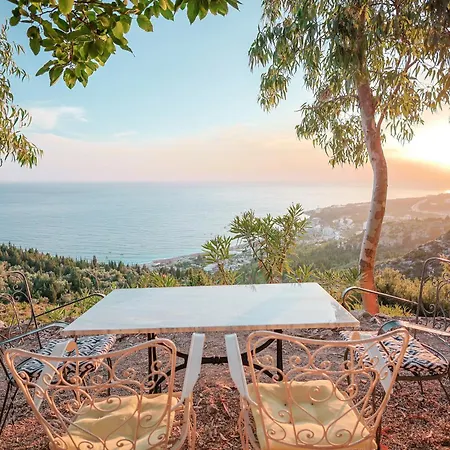 Casablanca 3* Dhërmi